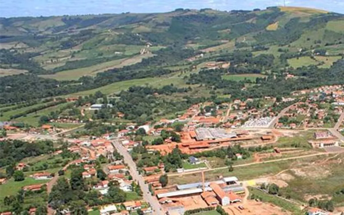 Guamiranga (PR): Prefeitura abre dois editais de concurso público — Prefeitura abre 2 concursos públicos, estatutário e celetista, com 17 vagas e salários de até R$ 5.130,63