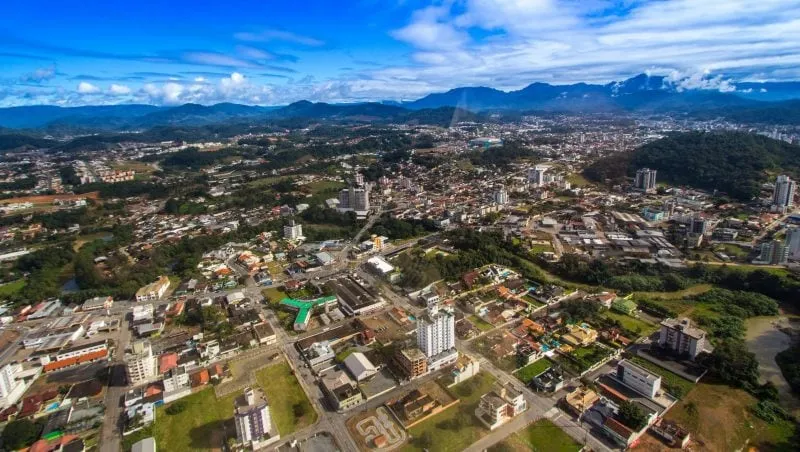 Jaraguá do Sul (SC): Prefeitura abre processo seletivo — Prefeitura abre processo seletivo para advogado do CREAS/SUAS com salário de R$ 5.856,24
