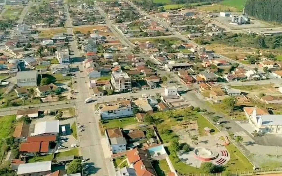 Major Vieira (SC): Prefeitura reabre concurso público — Prefeitura reabre concurso público com 12 vagas, cadastro reserva e salários de até R$ 8.442,71